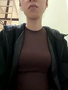 meomeo2k6 online show from January 11, 2026, 7:24 am