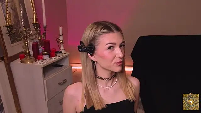 Snapshot of BeatrixGummer chatting on October 29, 2025, 8:21 pm BeatrixGummer online show from October 29, 2025, 8:21 pm