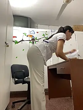 Snapshot of aphrodite_sexy chatting on October 20, 2025, 4:18 pm aphrodite sexy online show from October 20, 2025, 4:18 pm