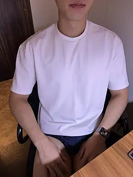 Snapshot of gochu1004 chatting on October 21, 2025, 1:56 pm gochu1004 online show from October 21, 2025, 1:56 pm