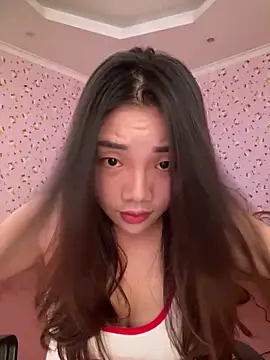 D2sweet online show from October 15, 2025, 4:34 am