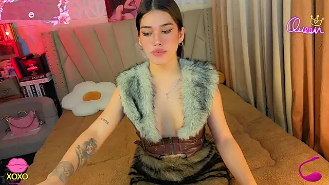 Snapshot of hollywoodxtrans chatting on February 28, 2026, 2:01 am hollywoodxtrans online show from February 28, 2026, 2:01 am