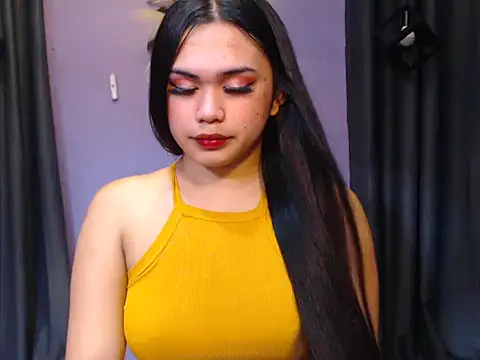 urlovelysandra online show from November 11, 2025, 4:23 am