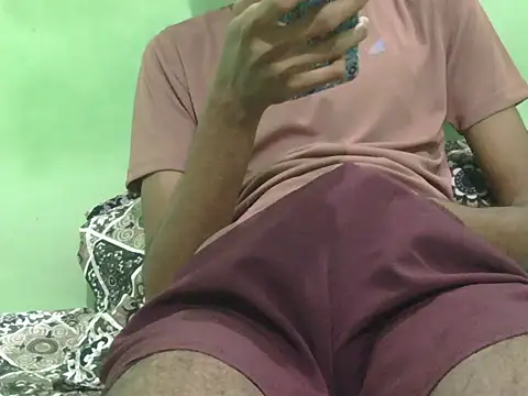 rockyy23boy online show from November 28, 2025, 6:10 pm