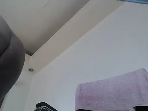 Snapshot of fantastic_monica chatting on February 23, 2026, 4:32 am fantastic monica online show from February 23, 2026, 4:32 am