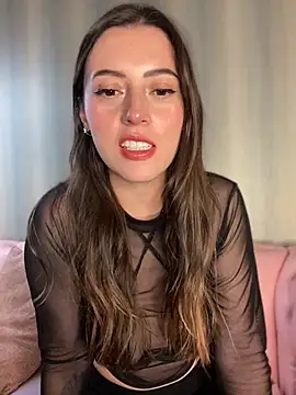 Snapshot of MiaLune_Pink chatting on September 11, 2025, 11:05 pm MiaLune Pink online show from September 11, 2025, 11:05 pm