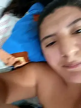 Snapshot of ashley0801 chatting on December 18, 2025, 4:07 am ashley0801 online show from December 18, 2025, 4:07 am