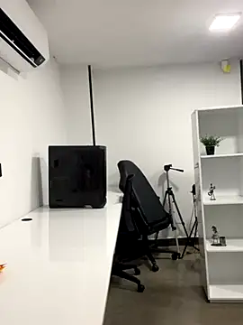 megan bigboobs  online show from October 16, 2025, 10:49 am