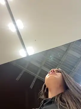 Isabella21  online show from October 23, 2025, 12:21 am