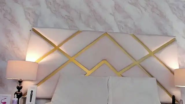 Snapshot of LorenBeiker- chatting on December 15, 2025, 11:36 am LorenBeiker- online show from December 15, 2025, 11:36 am