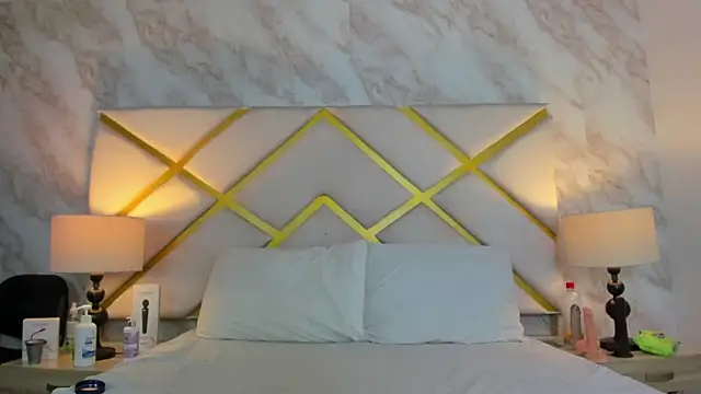 Snapshot of LorenBeiker- chatting on January 13, 2026, 11:15 am LorenBeiker- online show from January 13, 2026, 11:15 am