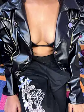 Snapshot of Sexyunzu_live chatting on January 9, 2026, 1:14 pm Sexyunzu live online show from January 9, 2026, 1:14 pm