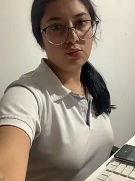 Velma star online show from September 9, 2025, 12:26 pm