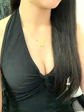 JennyQueen18 online show from October 25, 2025, 7:49 am