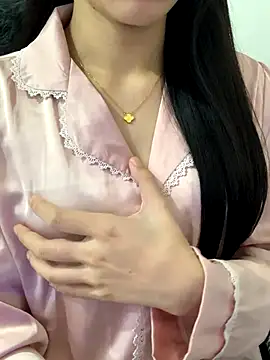 JennyQueen18 online show from November 20, 2025, 4:18 pm