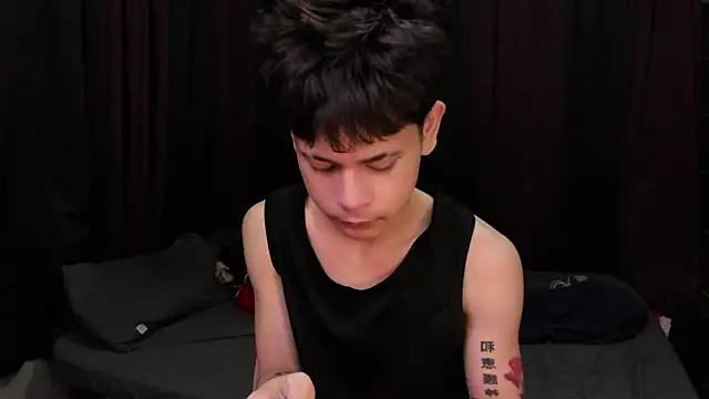 hotfreshdior online show from February 2, 2026, 5:00 pm