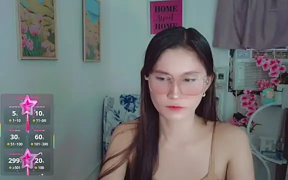 Snapshot of anne_smithe chatting on February 17, 2026, 11:00 pm anne smithe online show from February 17, 2026, 11:00 pm