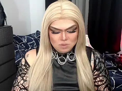 michellevixen922 online show from November 3, 2025, 7:37 pm