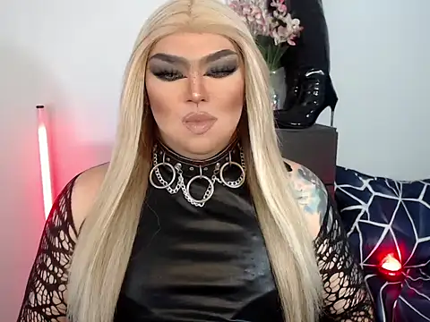 michellevixen922 online show from November 12, 2025, 4:29 pm