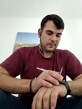 Snapshot of m702d-gr chatting on January 8, 2026, 9:44 am m702d-gr online show from January 8, 2026, 9:44 am