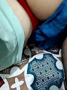 Snapshot of only-injoy chatting on October 27, 2025, 9:35 am only-injoy online show from October 27, 2025, 9:35 am