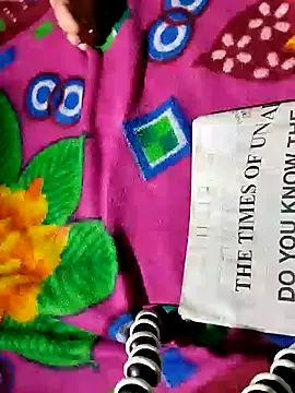 Snapshot of only-injoy chatting on November 5, 2025, 5:02 pm only-injoy online show from November 5, 2025, 5:02 pm