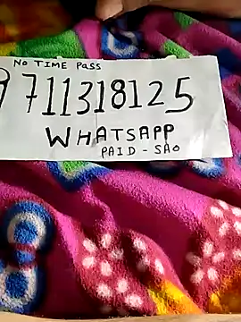 Snapshot of only-injoy chatting on May 1, 2026, 5:28 pm only-injoy online show from May 1, 2026, 5:28 pm