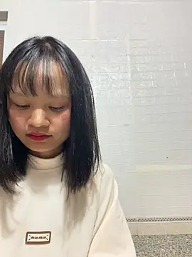 Snapshot of Daisy018 chatting on October 24, 2025, 6:10 am Daisy018 online show from October 24, 2025, 6:10 am