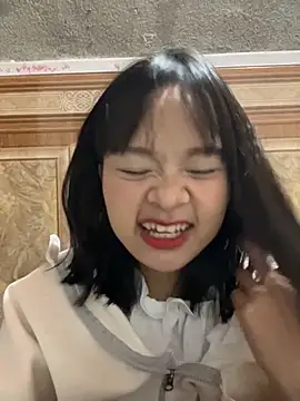 Snapshot of Daisy018 chatting on November 1, 2025, 7:32 am Daisy018 online show from November 1, 2025, 7:32 am