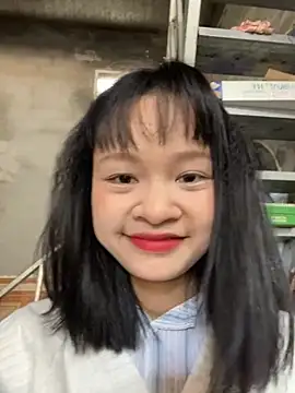 Snapshot of Daisy018 chatting on November 15, 2025, 6:22 am Daisy018 online show from November 15, 2025, 6:22 am