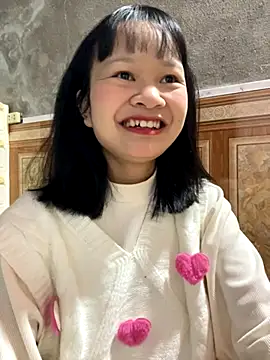 Snapshot of Daisy018 chatting on November 19, 2025, 2:11 am Daisy018 online show from November 19, 2025, 2:11 am