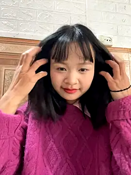 Snapshot of Daisy018 chatting on November 21, 2025, 5:28 am Daisy018 online show from November 21, 2025, 5:28 am