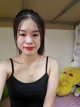 Snapshot of Baby-ladytits2025 chatting on October 3, 2025, 4:09 am Baby-ladytits2025 online show from October 3, 2025, 4:09 am