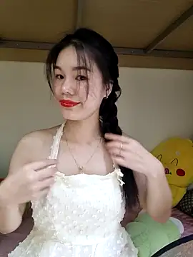 Snapshot of Baby-ladytits2025 chatting on October 8, 2025, 4:10 am Baby-ladytits2025 online show from October 8, 2025, 4:10 am