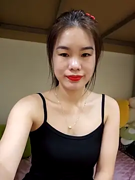 Baby-ladytits2025 online show from December 4, 2025, 2:43 am