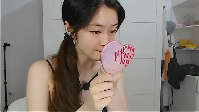 Mimi-cnbaby online show from May 23, 2026, 5:12 am