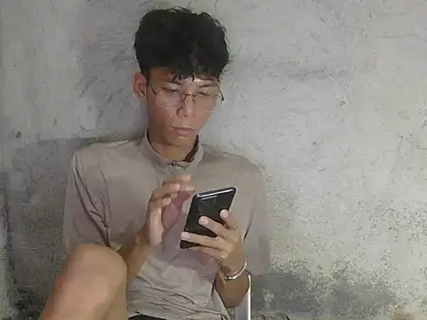 Snapshot of isanxxx chatting on February 24, 2026, 2:04 pm isanxxx online show from February 24, 2026, 2:04 pm