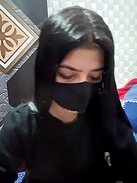 Hot Jaanvi  online show from November 5, 2025, 4:12 am