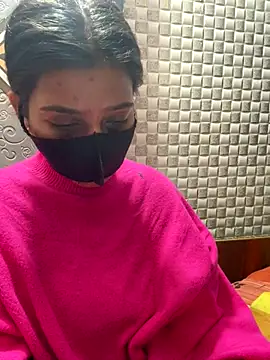 Hot Jaanvi  online show from December 18, 2025, 6:14 pm