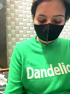 Snapshot of Hot_Jaanvi_ chatting on December 20, 2025, 6:31 am Hot Jaanvi online show from December 20, 2025, 6:31 am