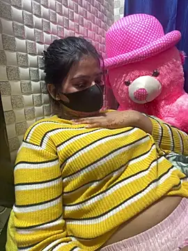 Snapshot of Hot_Jaanvi_ chatting on March 4, 2026, 4:46 pm Hot Jaanvi online show from March 4, 2026, 4:46 pm