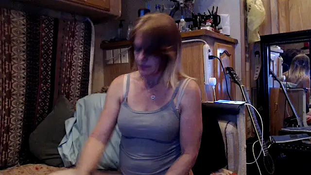 JaimeRhett online show from March 27, 2026, 7:47 am