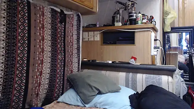 JaimeRhett online show from April 9, 2026, 6:19 am