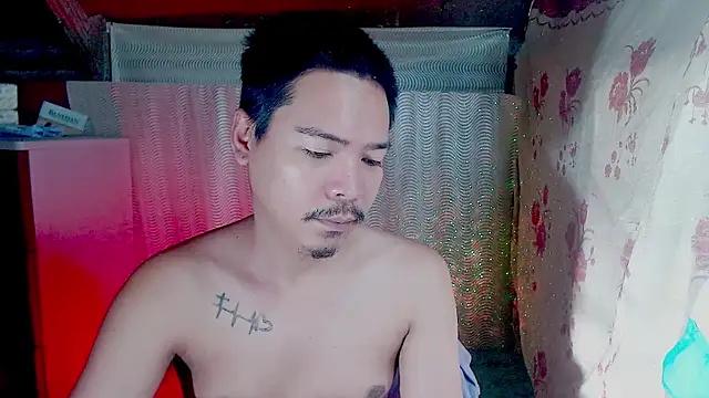 Snapshot of MANIACasianX chatting on October 15, 2025, 2:44 am MANIACasianX online show from October 15, 2025, 2:44 am