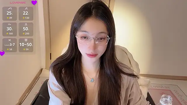 Snapshot of Seraphina-se chatting on January 19, 2026, 11:25 am Seraphina-se online show from January 19, 2026, 11:25 am