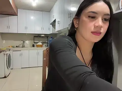 Snapshot of wild_flowerx chatting on February 5, 2026, 4:00 pm wild flowerx online show from February 5, 2026, 4:00 pm