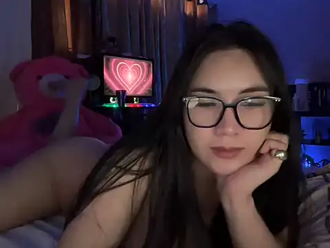 Snapshot of wild_flowerx chatting on February 7, 2026, 4:16 am wild flowerx online show from February 7, 2026, 4:16 am