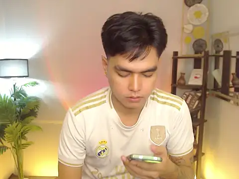 Snapshot of JakeXolsen chatting on October 25, 2025, 7:41 pm JakeXolsen online show from October 25, 2025, 7:41 pm