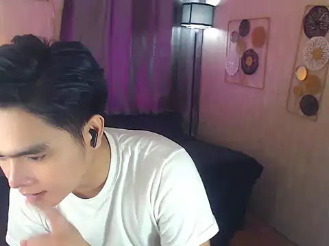 Snapshot of JakeXolsen chatting on November 29, 2025, 4:43 pm JakeXolsen online show from November 29, 2025, 4:43 pm