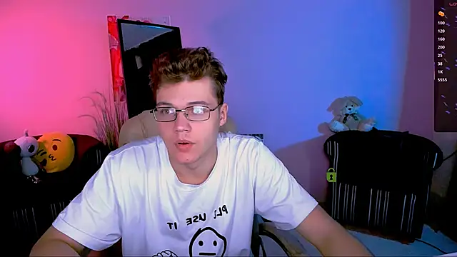 lucas long  online show from October 16, 2025, 5:19 am